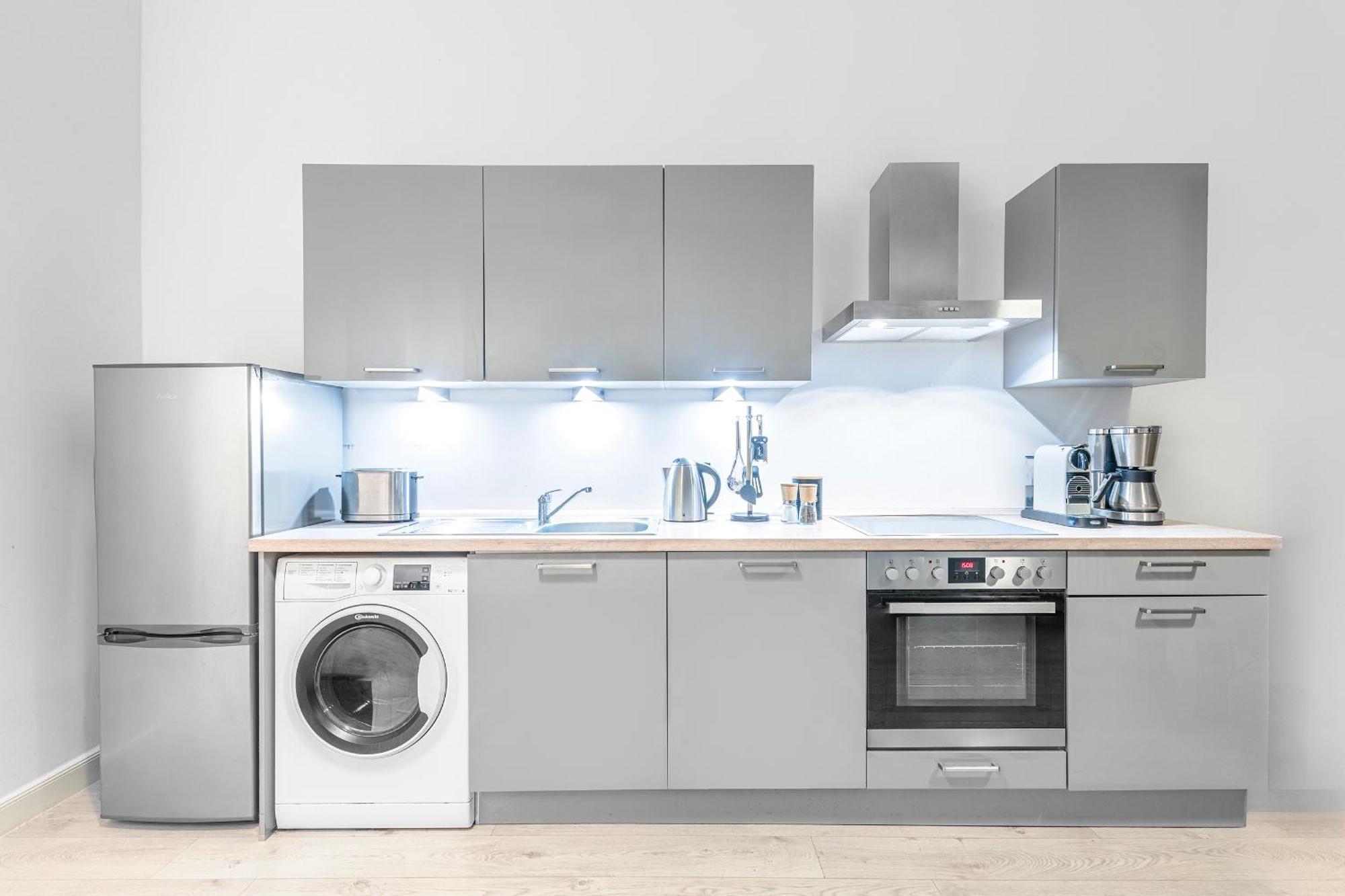The Lohmeyerstr I, Lovely 1 Bedroom Group & Family Friendly, 2 - 4 Guests, Berlin